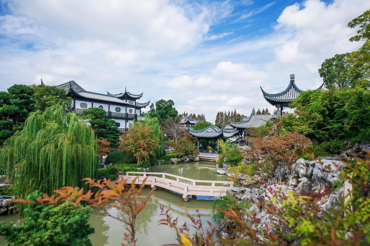 Royal Garden Hotel Shanghai-Free Shuttle To And From Disney & Pvg & Close Metro Line2 Easy To Sha New Expo Экстерьер фото