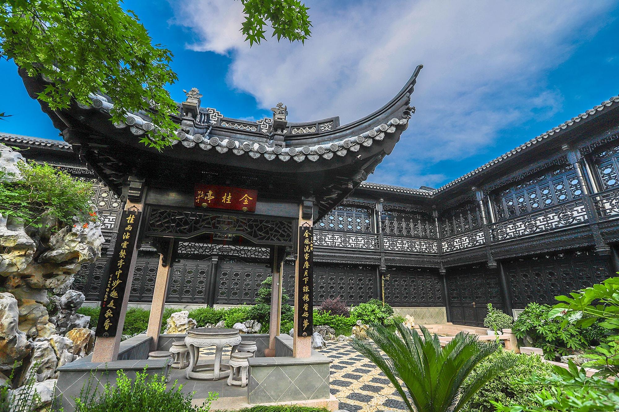 Royal Garden Hotel Shanghai-Free Shuttle To And From Disney & Pvg & Close Metro Line2 Easy To Sha New Expo Экстерьер фото