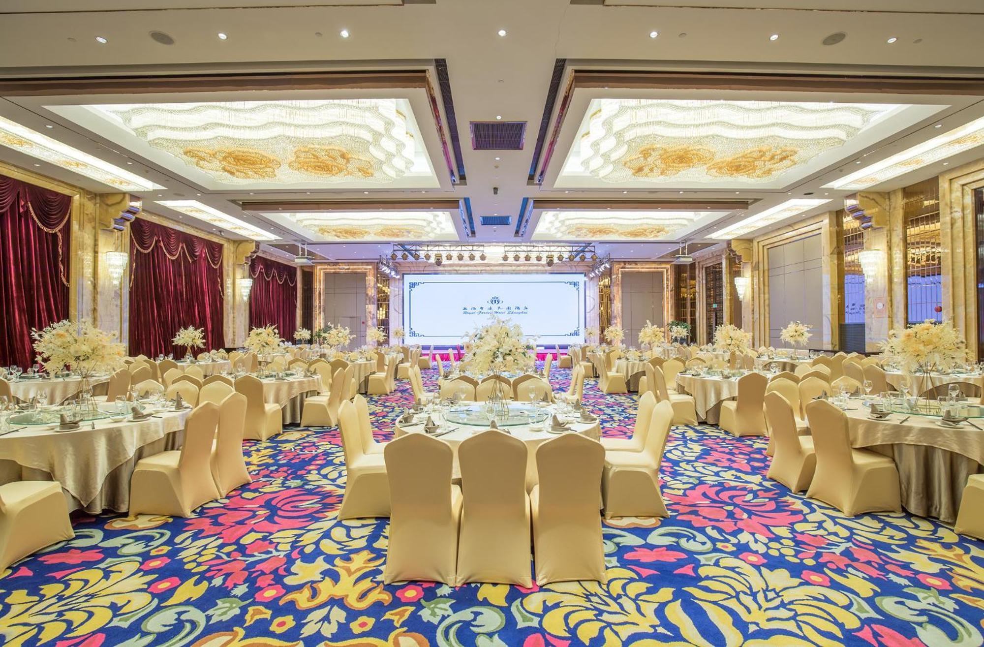 Royal Garden Hotel Shanghai-Free Shuttle To And From Disney & Pvg & Close Metro Line2 Easy To Sha New Expo Экстерьер фото