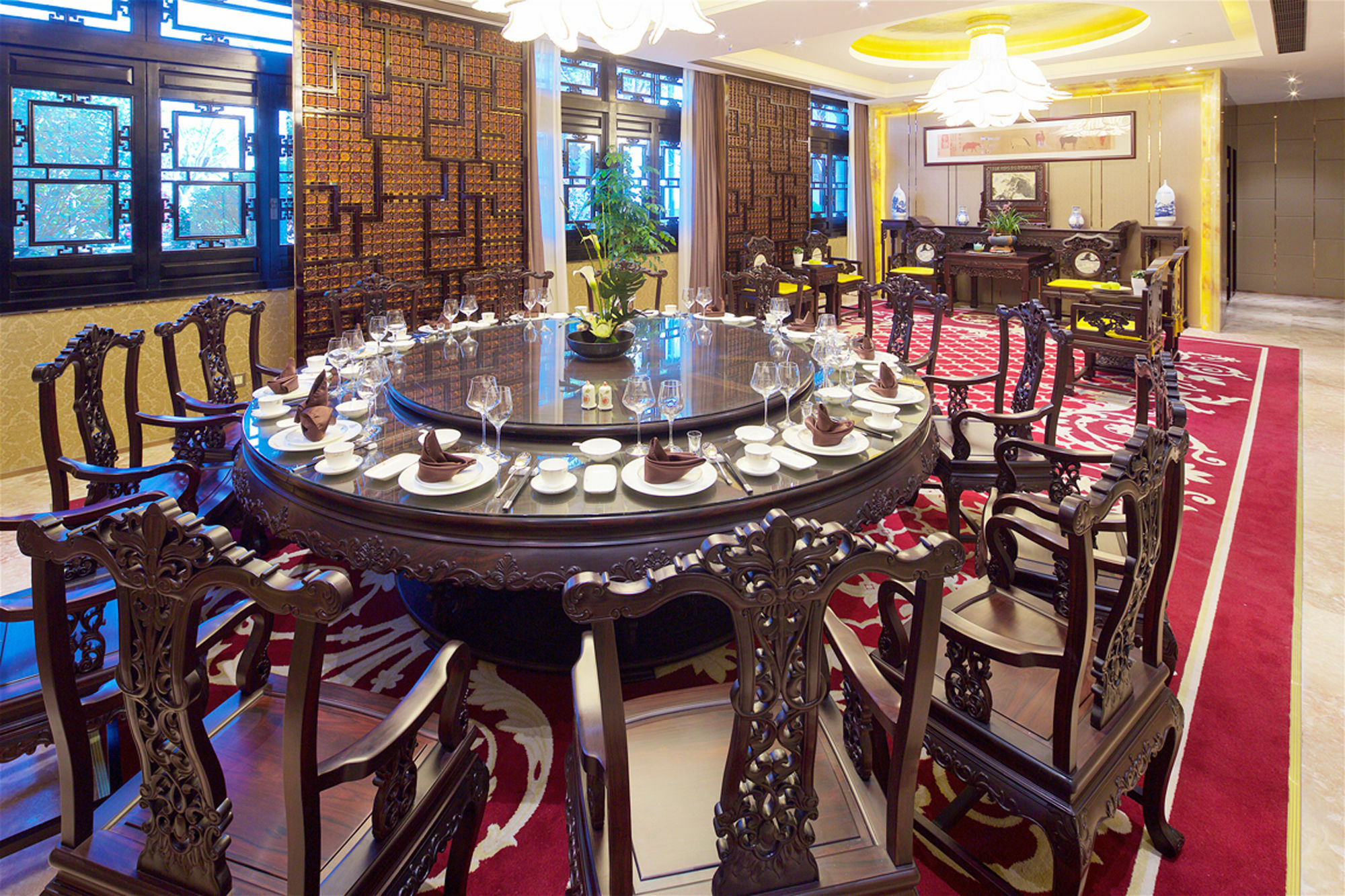 Royal Garden Hotel Shanghai-Free Shuttle To And From Disney & Pvg & Close Metro Line2 Easy To Sha New Expo Экстерьер фото